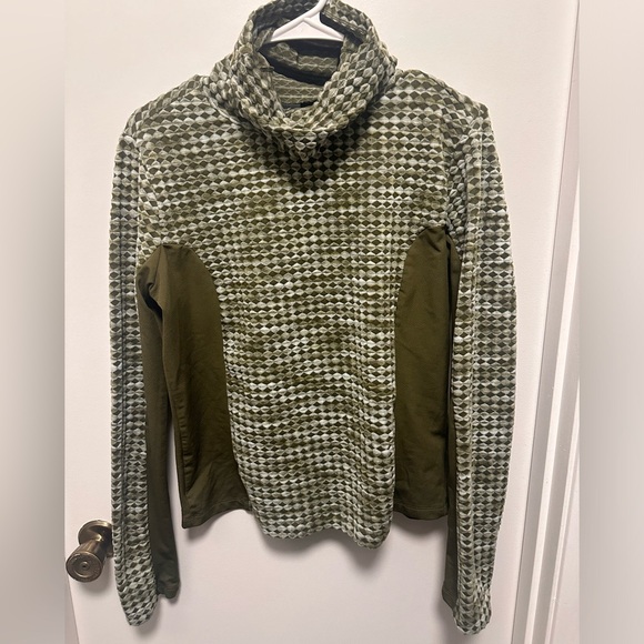 Nike Pro Women’s Hyperwarm Pullover - Picture 1 of 3